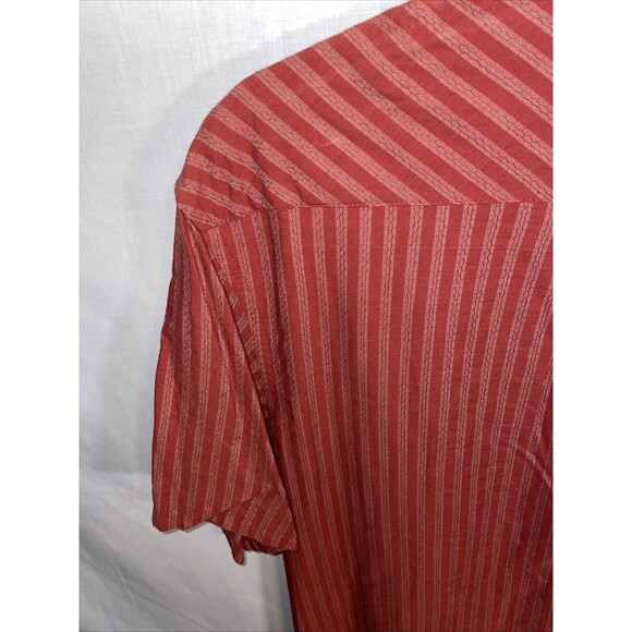 Margaritaville Chill Shirt Men’s Size Large Red Rust Button Up Casual Short Slv - Picture 11 of 12